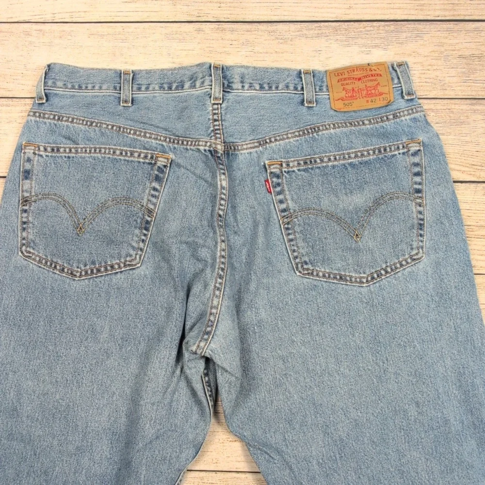 Levi's 505 Regular Fit Men's Jeans W42 L30 Light Wash Classic Denim‎